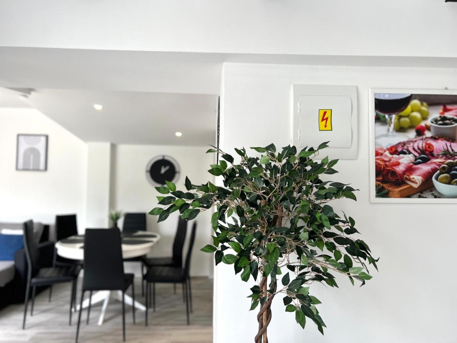 Azzurro Mare Apartment Pula Ngoại thất bức ảnh