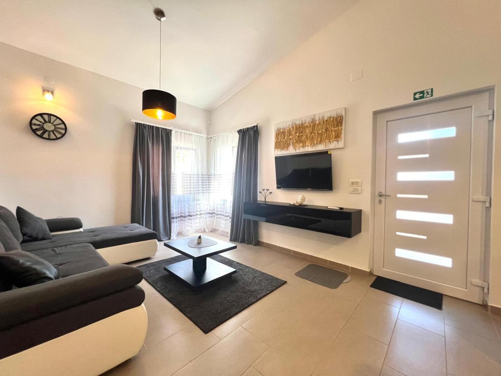 Azzurro Mare Apartment Pula Ngoại thất bức ảnh