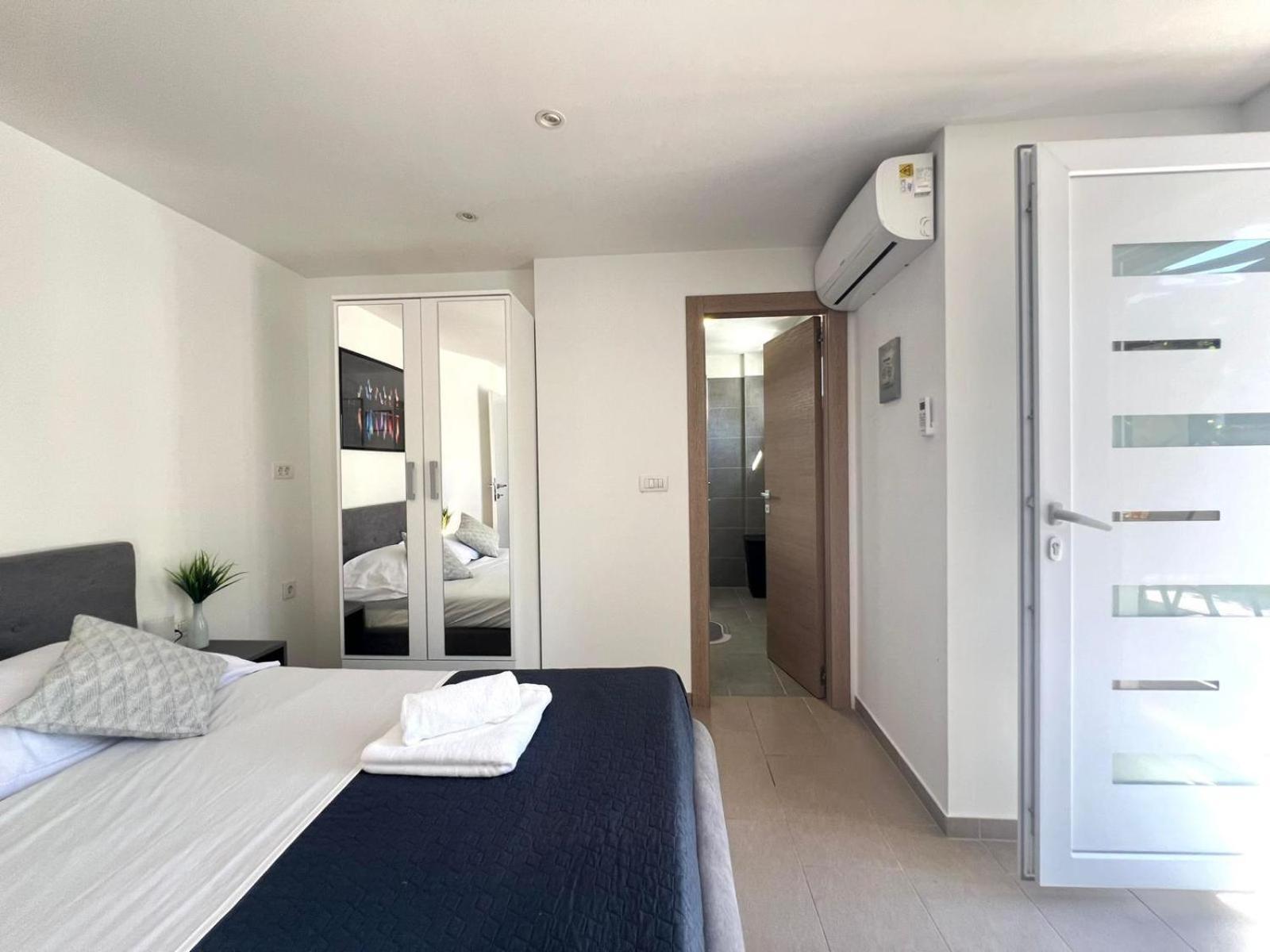 Azzurro Mare Apartment Pula Ngoại thất bức ảnh