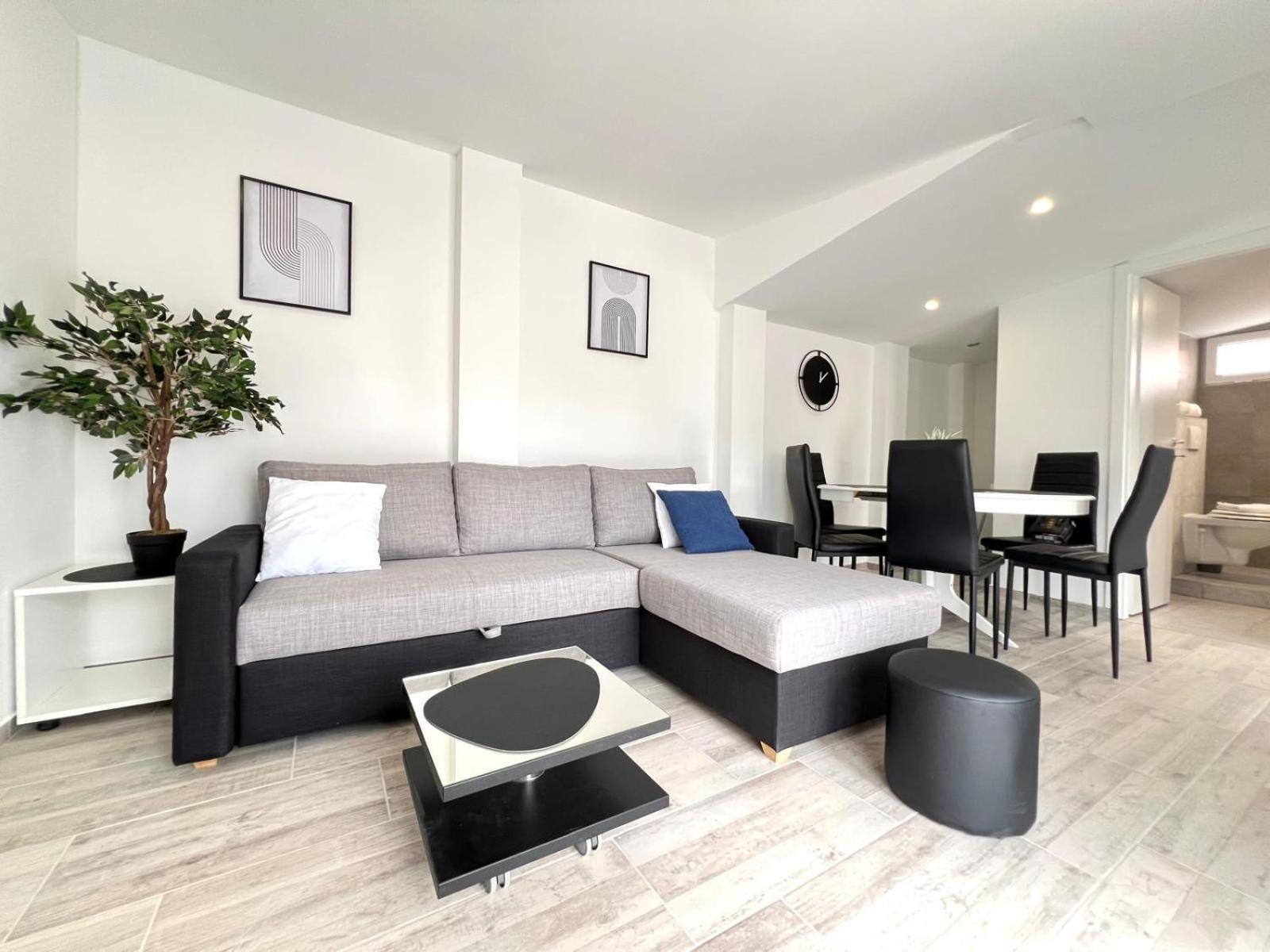 Azzurro Mare Apartment Pula Ngoại thất bức ảnh