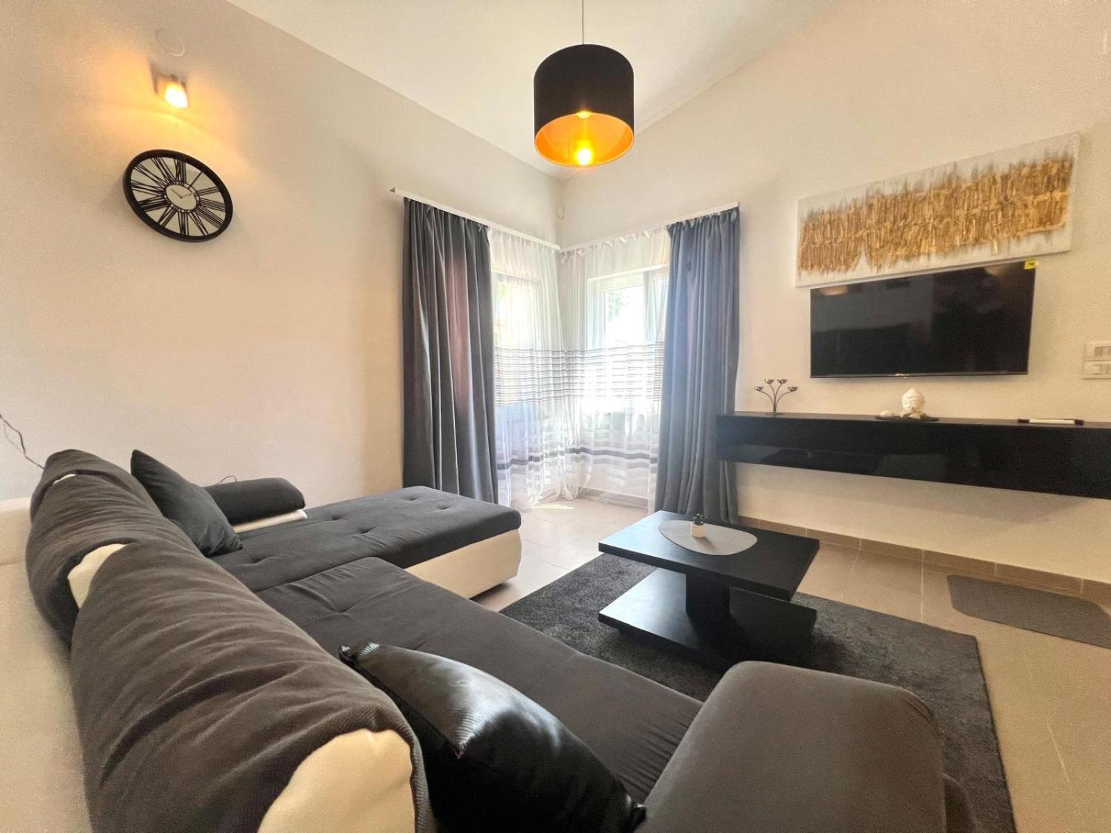 Azzurro Mare Apartment Pula Ngoại thất bức ảnh