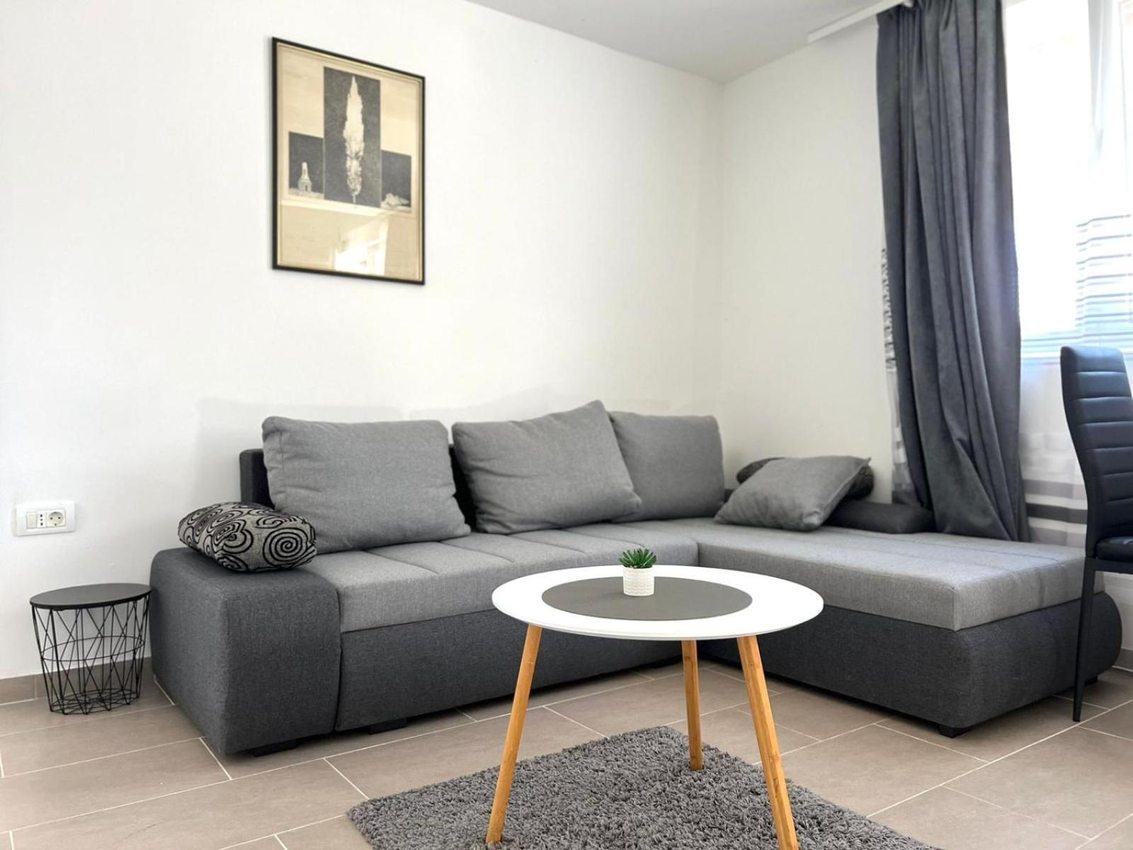 Azzurro Mare Apartment Pula Ngoại thất bức ảnh